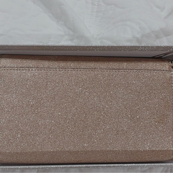 Kate spade purse /wallet - Picture 2 of 4